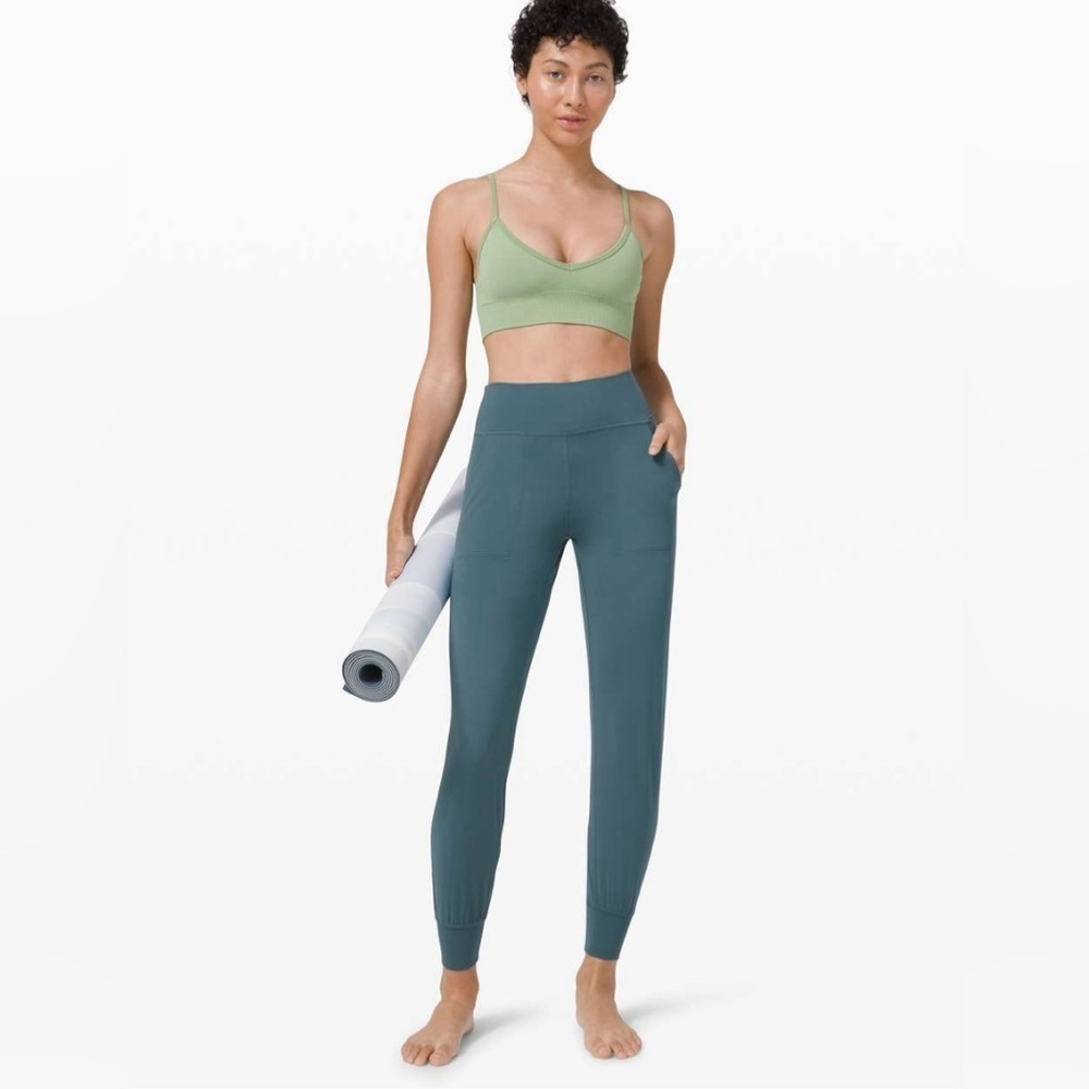 Lululemon - Align High Rise Jogger 28"